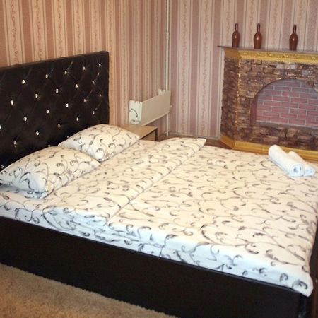 Apartment On Fastivs'Ka 2 บิลา แซร์กวา ภายนอก รูปภาพ
